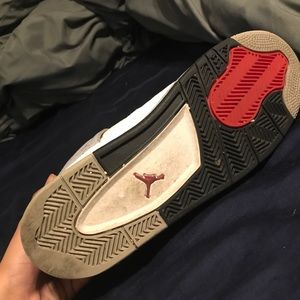 Jordan 4 white cements